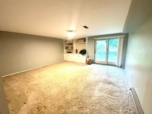 $249,000 | 120 Glenview Court, Janesville, WI 53548