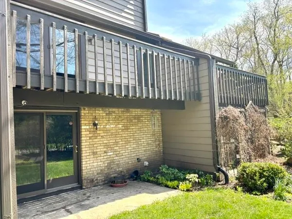 $249,000 | 120 Glenview Court, Janesville, WI 53548