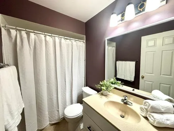 $249,000 | 120 Glenview Court, Janesville, WI 53548