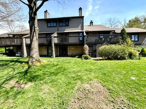 $249,000 | 120 Glenview Court, Janesville, WI 53548
