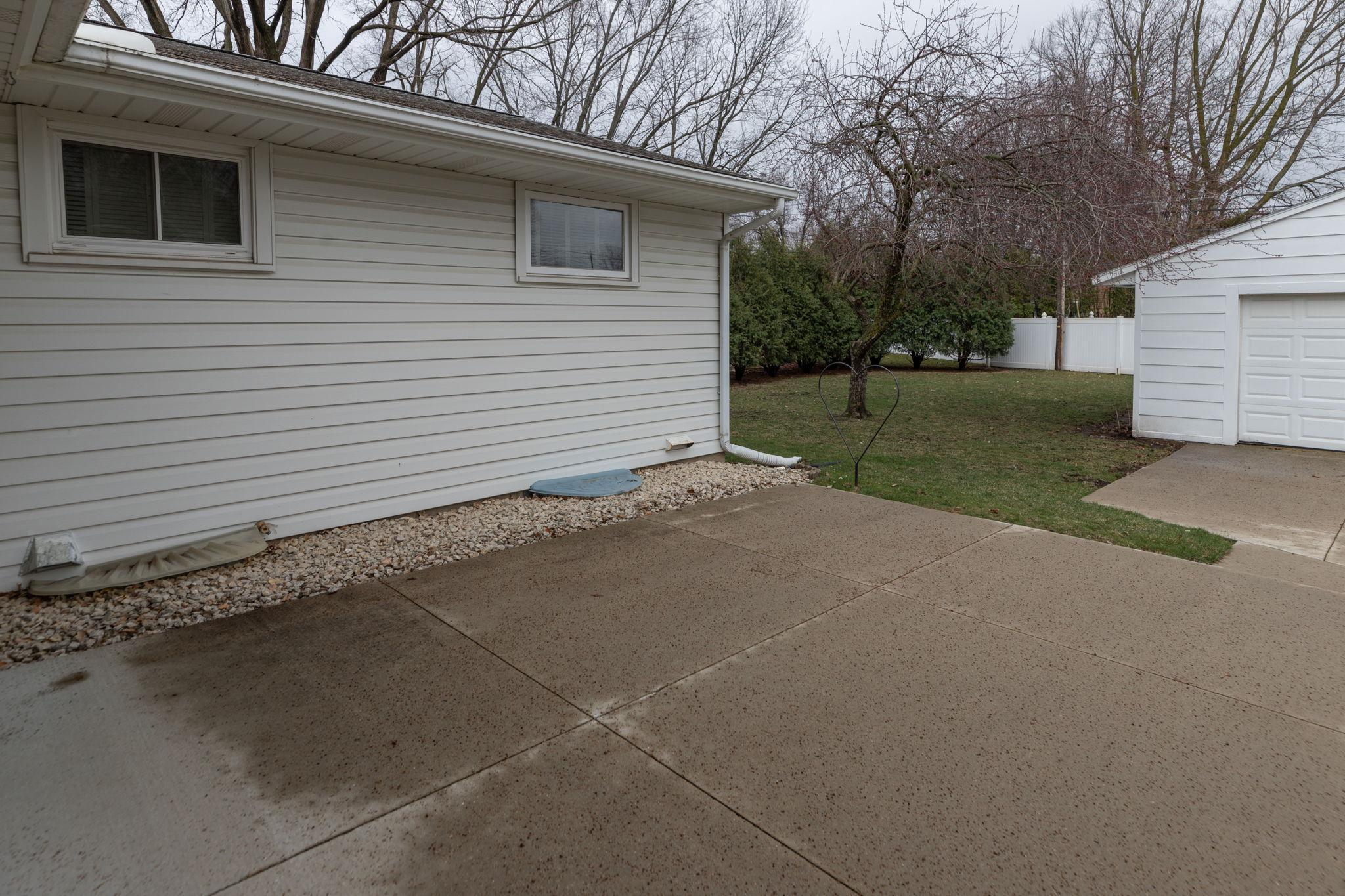920 11 1/4 Street Southwest Rochester, MN 55902 - Photo 36 of 39