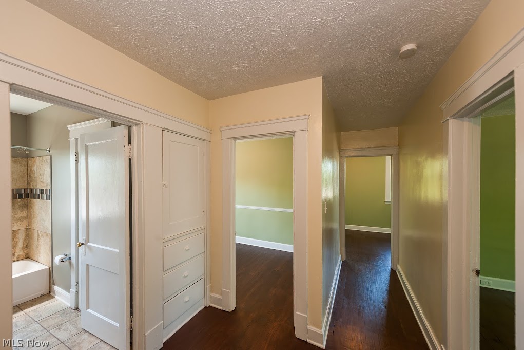 3316 Kildare Road Cleveland, OH 44118 - Photo 12 of 25 Gallery Image 12