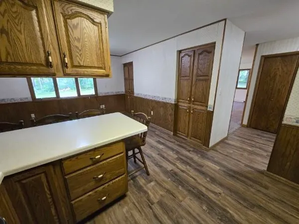 $329,000 | 925 East Ridlington Avenue, Shawano, WI 54166