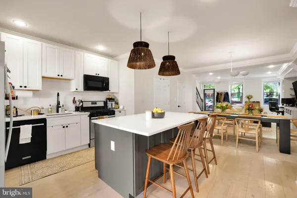 $5,499 | 407 O Street Northwest, Washington, DC 20001