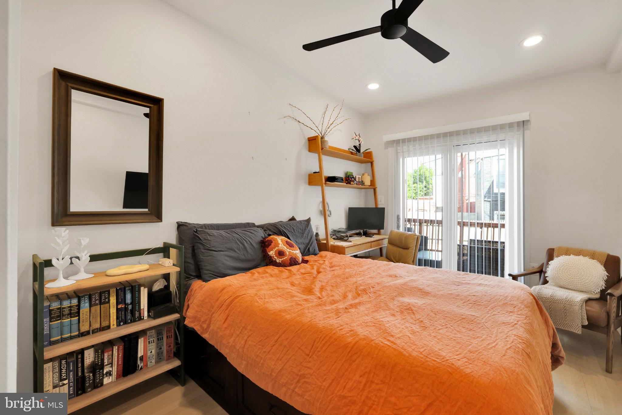 407 O Street Northwest Washington, DC 20001 - Photo 33 of 47 Cozy retreat with natural light.