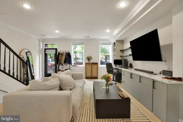 $5,499 | 407 O Street Northwest, Washington, DC 20001