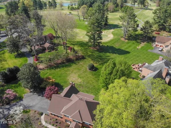 $849,000 | 64 Fairway Drive, Bristol, TN 37620