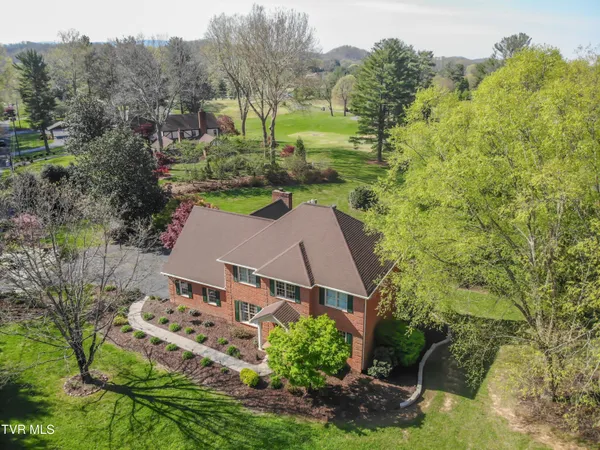 $849,000 | 64 Fairway Drive, Bristol, TN 37620