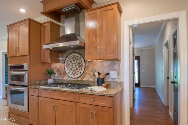 $849,000 | 64 Fairway Drive, Bristol, TN 37620