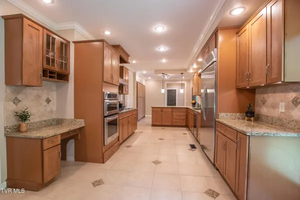 $849,000 | 64 Fairway Drive, Bristol, TN 37620