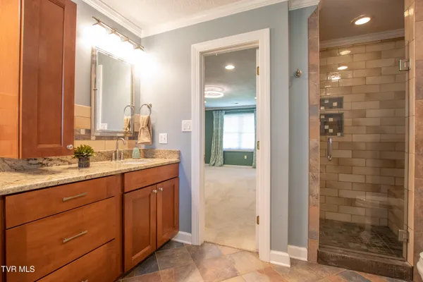 $849,000 | 64 Fairway Drive, Bristol, TN 37620