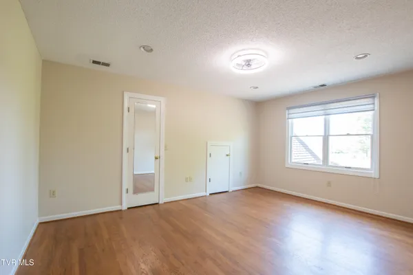 $849,000 | 64 Fairway Drive, Bristol, TN 37620