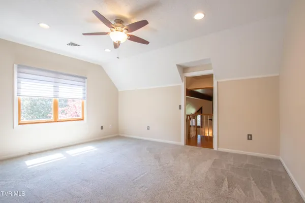 $849,000 | 64 Fairway Drive, Bristol, TN 37620