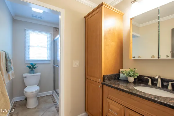 $849,000 | 64 Fairway Drive, Bristol, TN 37620