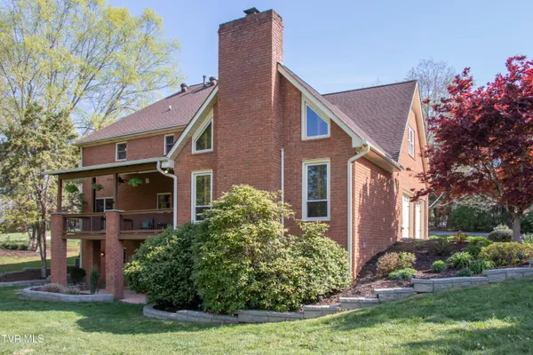 $849,000 | 64 Fairway Drive, Bristol, TN 37620