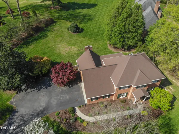 $849,000 | 64 Fairway Drive, Bristol, TN 37620