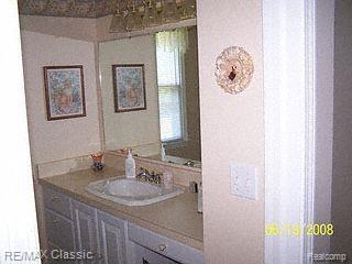 3322 Beattie Road Howell, MI 48843 - Photo 7 of 15 FULL BATH