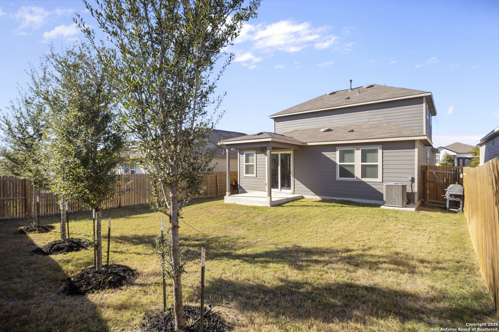 13222 Hagerd Loop St. Hedwig, TX 78152 - Photo 33 of 37 a view of a house with snow on the side of it