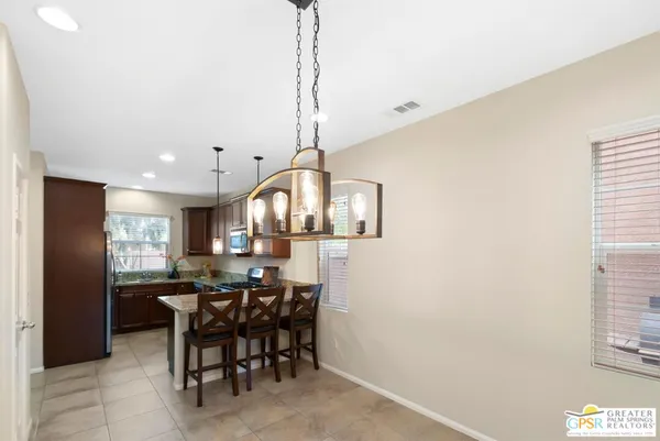 $429,900 | 446 Via De La Paz, Palm Desert, CA 92211