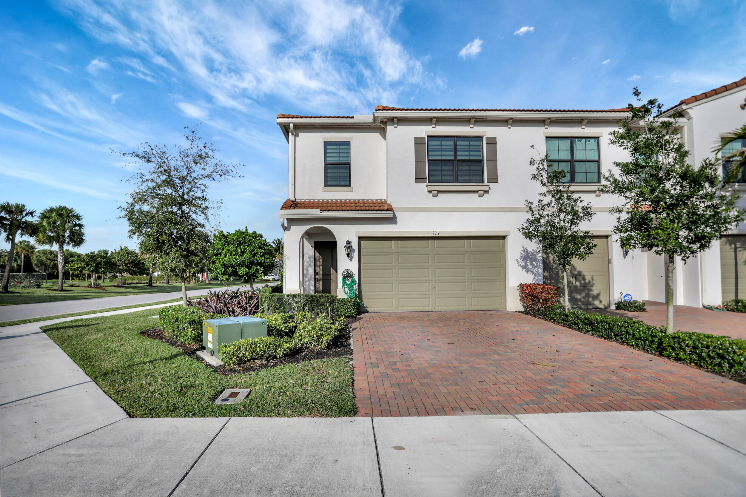 9517 Glider Way Boca Raton, FL 33428 - Photo 2 of 60 02_001l1211
