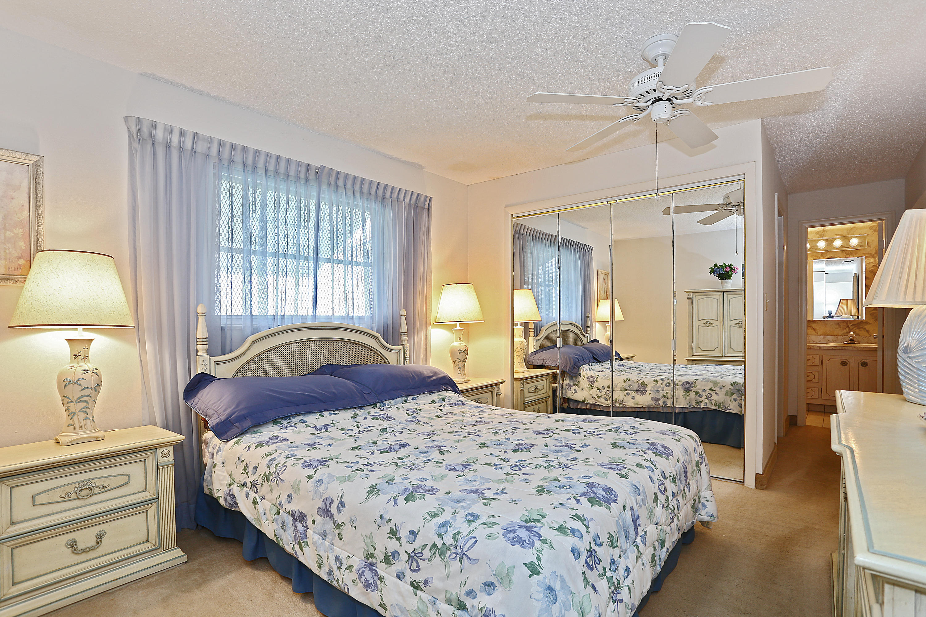 2008 Southwest Roma Way Boynton Beach, FL 33426 - Photo 6 of 11 2008SWRomaWay_print_14