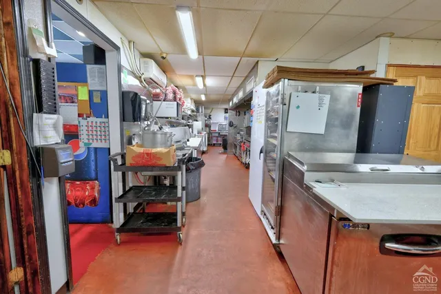 a view of house with outdoor entertaining spaces