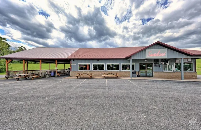 $595,000 | 36422 Highway 23, Roxbury, NY 12434