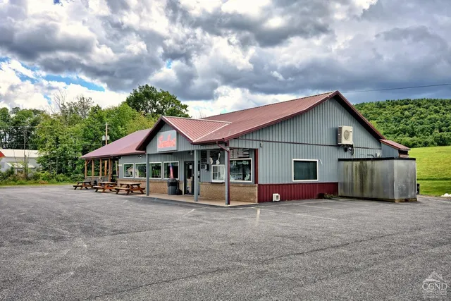 $595,000 | 36422 Highway 23, Roxbury, NY 12434