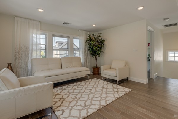 47 Blanchard Road, Unit 47 Cambridge, MA 02138 - Photo 9 of 29