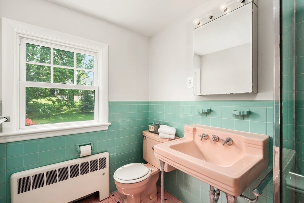 19 Sharpe Road Belmont, MA 02478 - Photo 13 of 25 Gallery Image 13