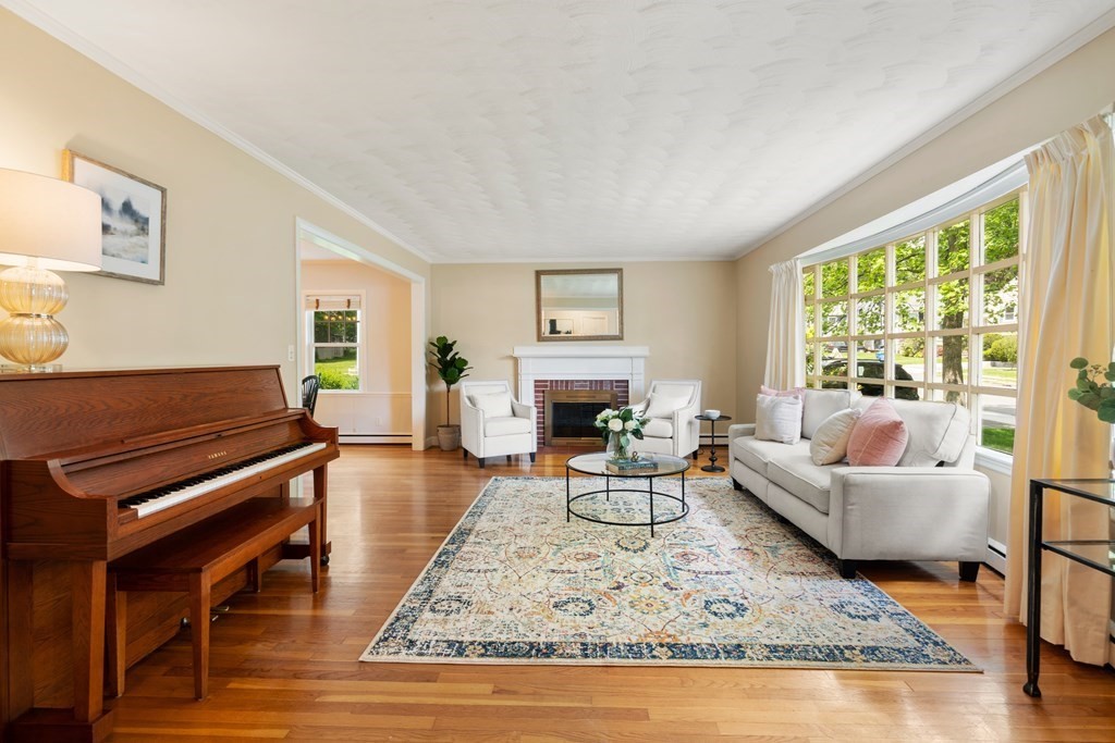 19 Sharpe Road Belmont, MA 02478 - Photo 4 of 25 Gallery Image 4