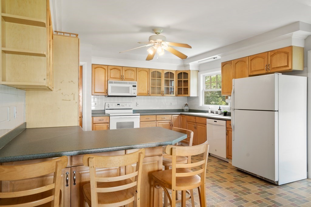 19 Sharpe Road Belmont, MA 02478 - Photo 9 of 25 Gallery Image 9