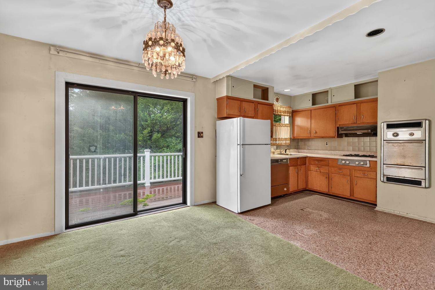 7532 Murillo Street Springfield, VA 22151 - Photo 4 of 15