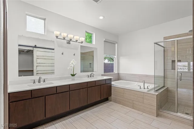 $4,395 | 8009 Clock Tower Court, Las Vegas, NV 89117