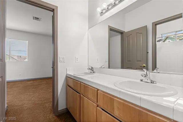 $4,395 | 8009 Clock Tower Court, Las Vegas, NV 89117