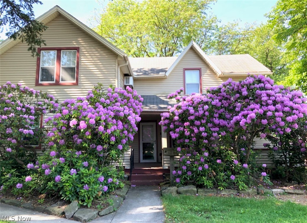 939 West Schaaf Road Cleveland, OH 44109 - Photo 1 of 30 Gallery Image 1