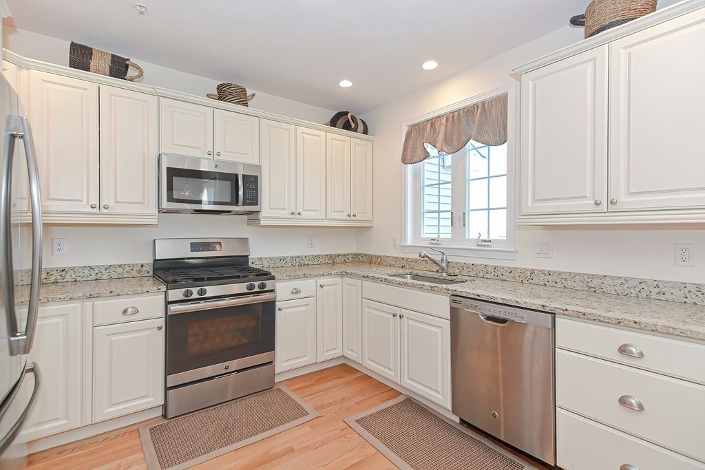 45 Hastings Road, Unit 45 Hudson, MA 01749 - Photo 10 of 34 Gallery Image 10