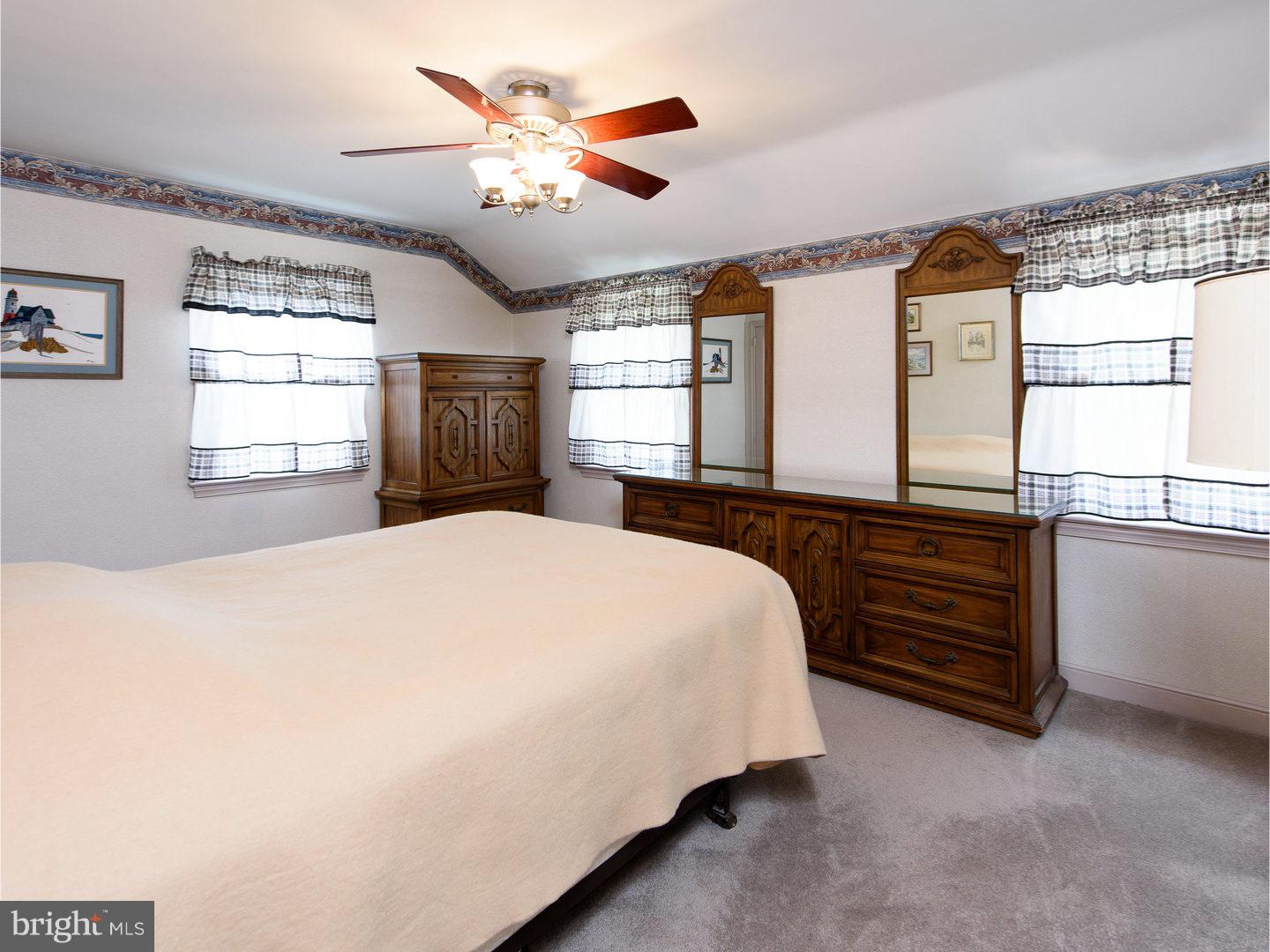 220 Flintlock Road Drexel Hill, PA 19026 - Photo 13 of 25 Gallery Image 13