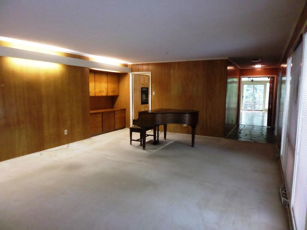 102 Ditman Lane Oak Ridge, TN 37830 - Photo 16 of 28 living2