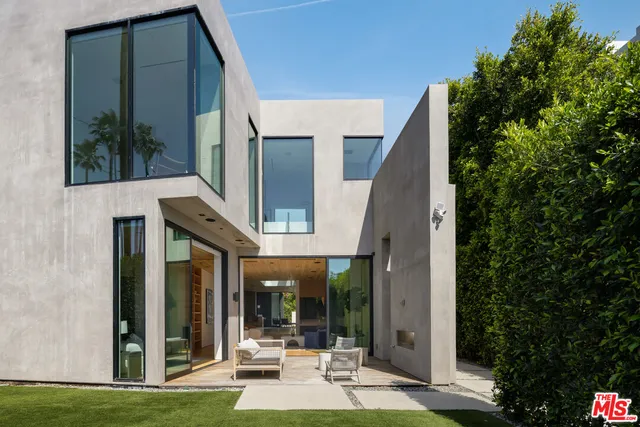 $4,295,000 | 952 North Laurel Avenue, Los Angeles, CA 90046