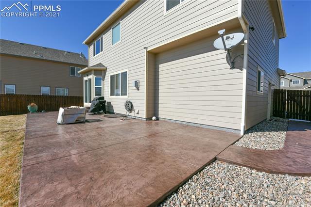 7058 Red Cardinal Loop Colorado Springs, CO 80908 - Photo 7 of 47 Gallery Image 7