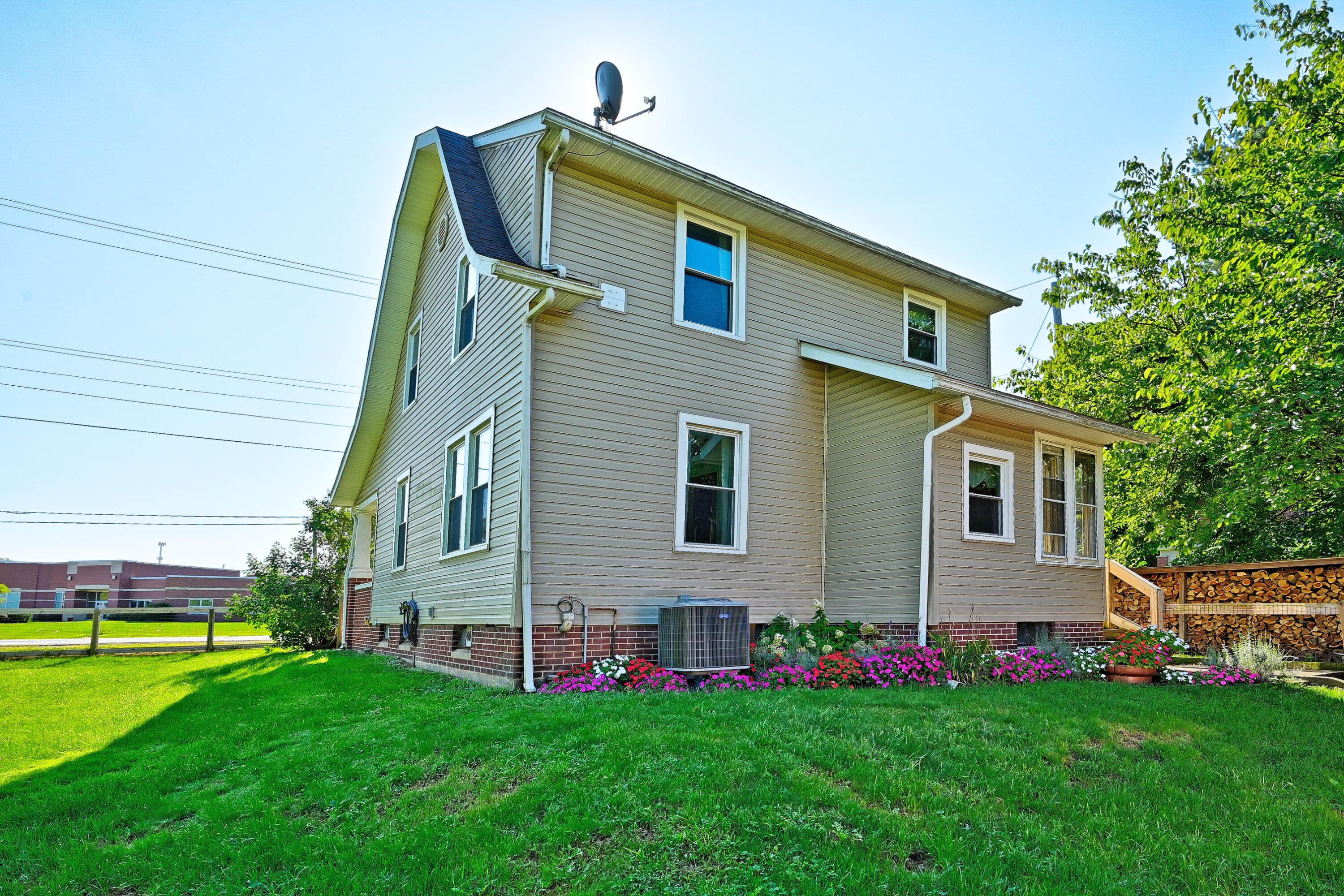 6576 Summit Road Southwest Pataskala, OH 43068 - Photo 29 of 37 6576SummitRoadSWExt_Hommati102-18