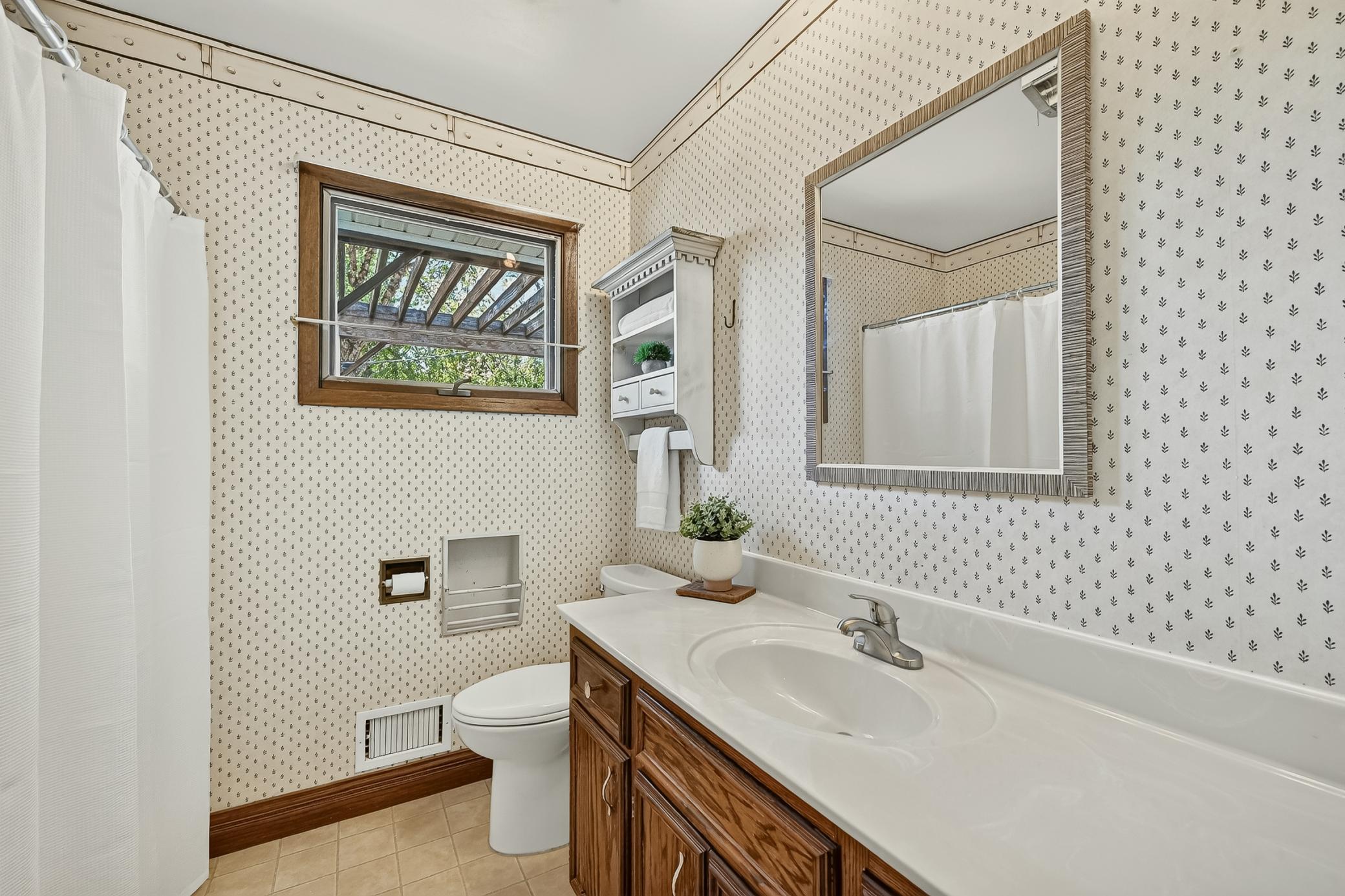 3716 1st Place Northwest Rochester, MN 55901 - Photo 12 of 28 Gallery Image 12