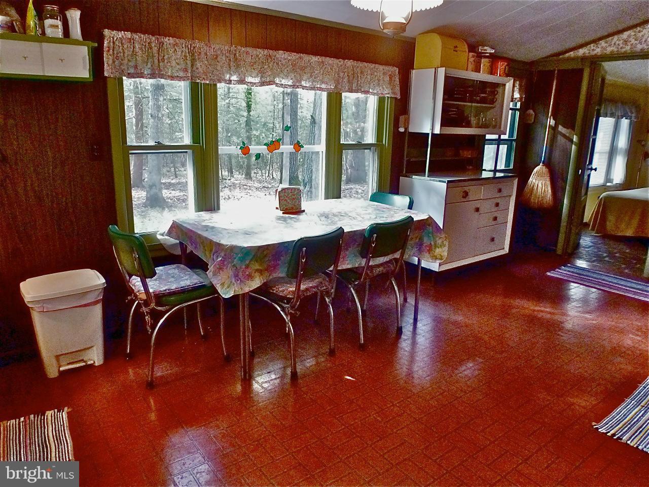 811 Corls Road Fayetteville, PA 17222 - Photo 11 of 15 Kitchen