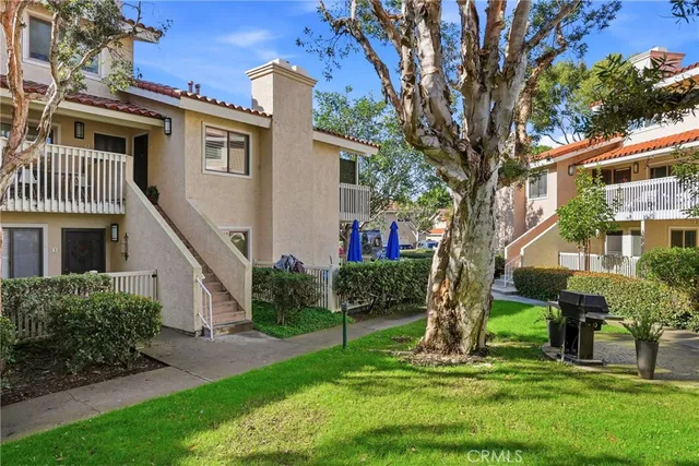 $775,000 | 19222 Shoreline Lane, Unit 7, Huntington Beach, CA 92648