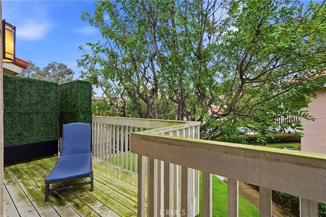 $760,000 | 19222 Shoreline Lane, Unit 7, Huntington Beach, CA 92648