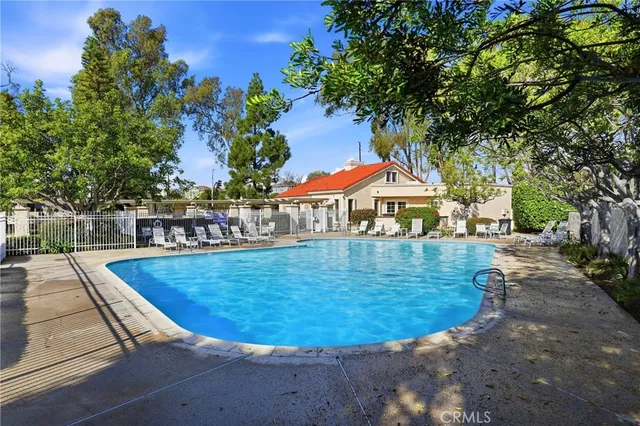 $760,000 | 19222 Shoreline Lane, Unit 7, Huntington Beach, CA 92648