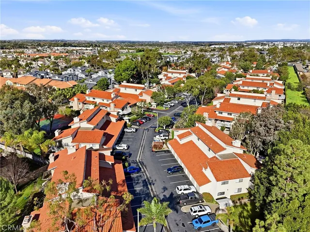$760,000 | 19222 Shoreline Lane, Unit 7, Huntington Beach, CA 92648
