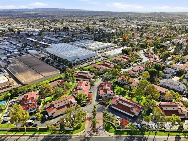 $760,000 | 19222 Shoreline Lane, Unit 7, Huntington Beach, CA 92648