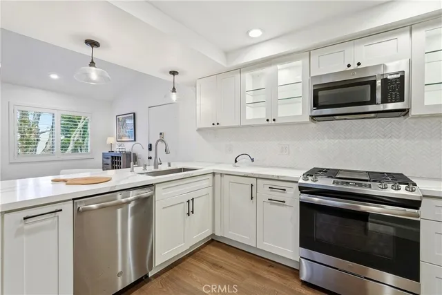 $760,000 | 19222 Shoreline Lane, Unit 7, Huntington Beach, CA 92648